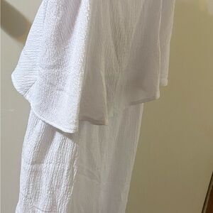 Nina Leonard White Capris